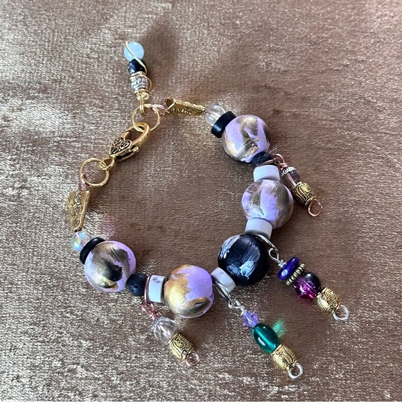 Handmade Boho Bracelet Hand Painted Wooden Beads Glass Charm Lobster Clasp 7-8 - Picture 6 of 6